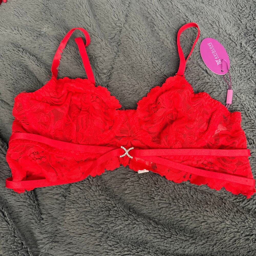 NWT Avid Love red bra Valentines sexy sz M lingerie